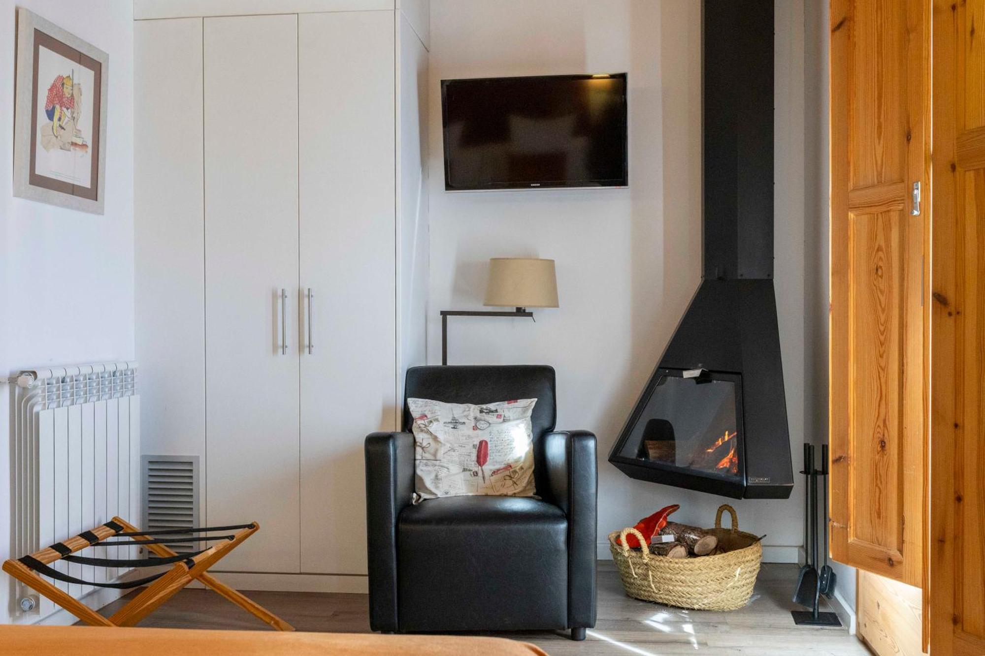 Hotel La Freixera Solsona Extérieur photo