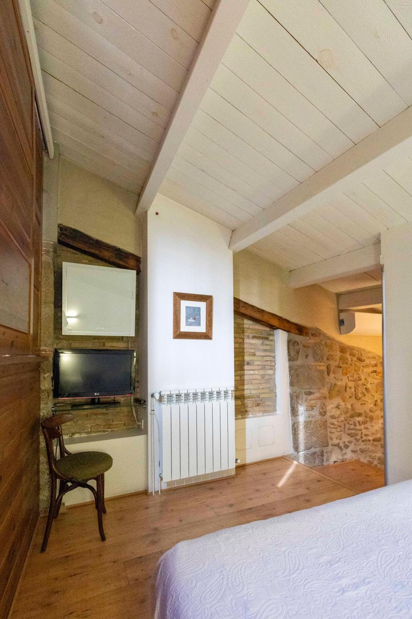 Hotel La Freixera Solsona Extérieur photo