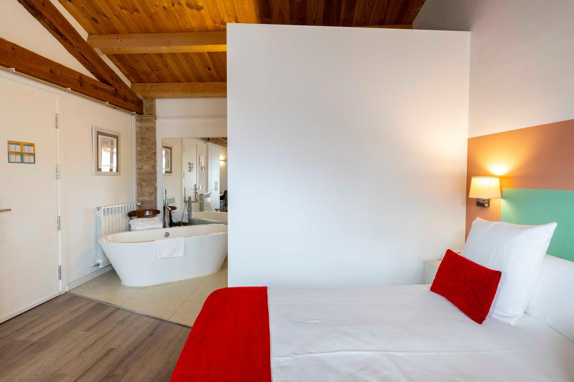 Hotel La Freixera Solsona Extérieur photo