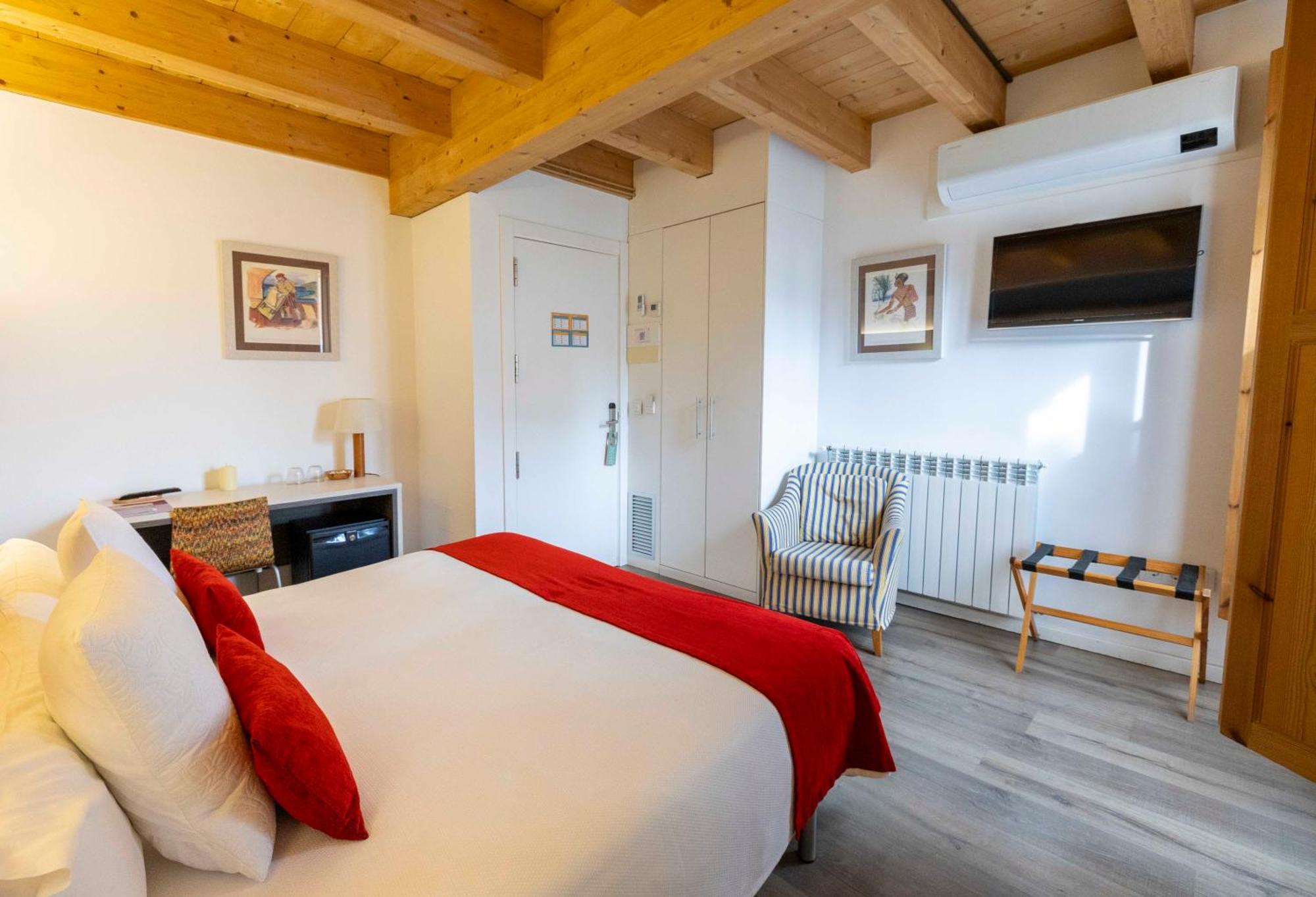 Hotel La Freixera Solsona Extérieur photo